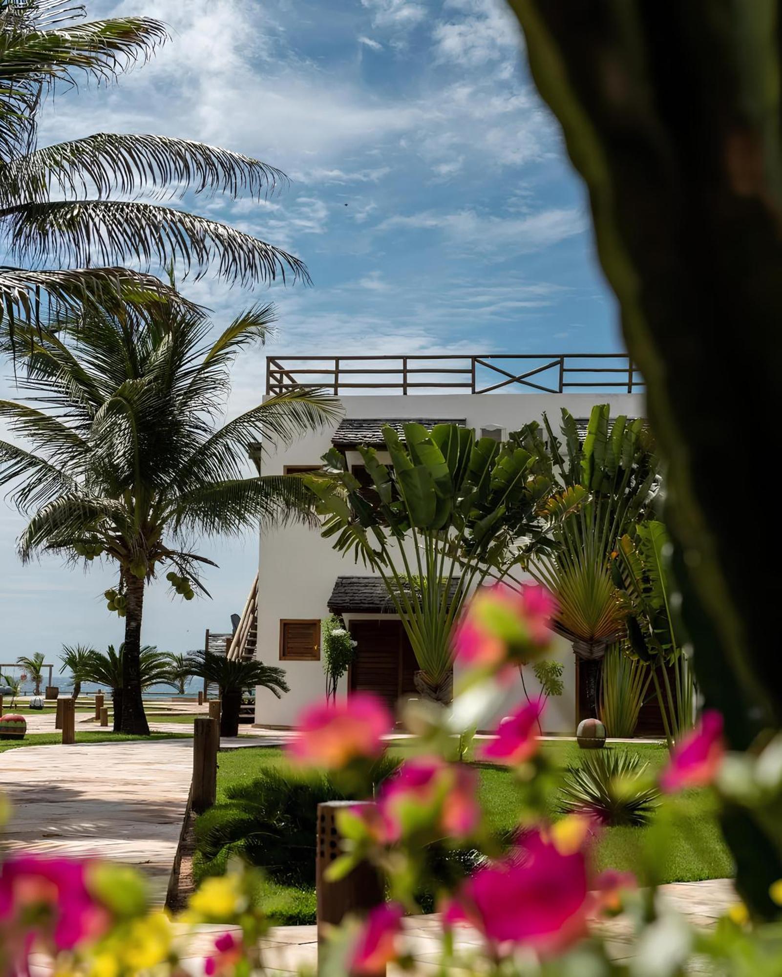 Hotel Vila Marola Taiba Exterior photo